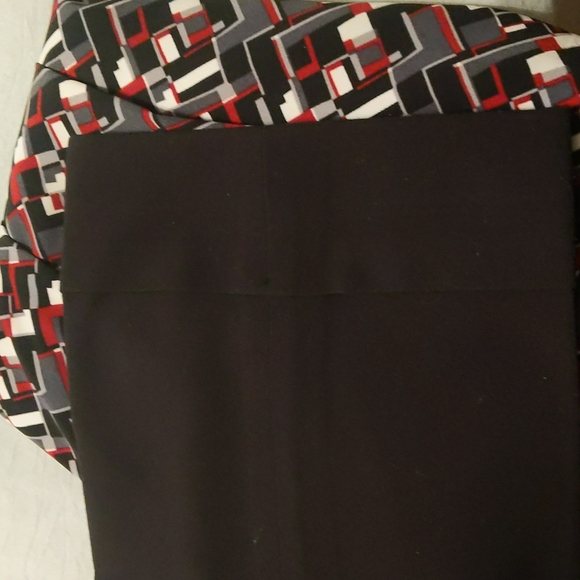 3 piece bundle Ann Taylor skirt and Signature black cropped pants and jacket - Picture 11 of 13